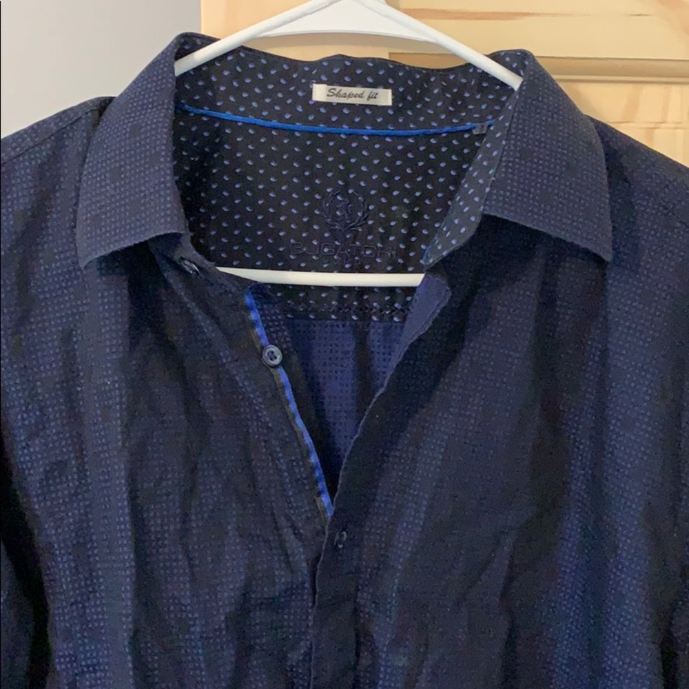 Nordstrom 100% cotton shaped fit.  Never worn